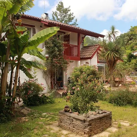 Kapera Guest house *
